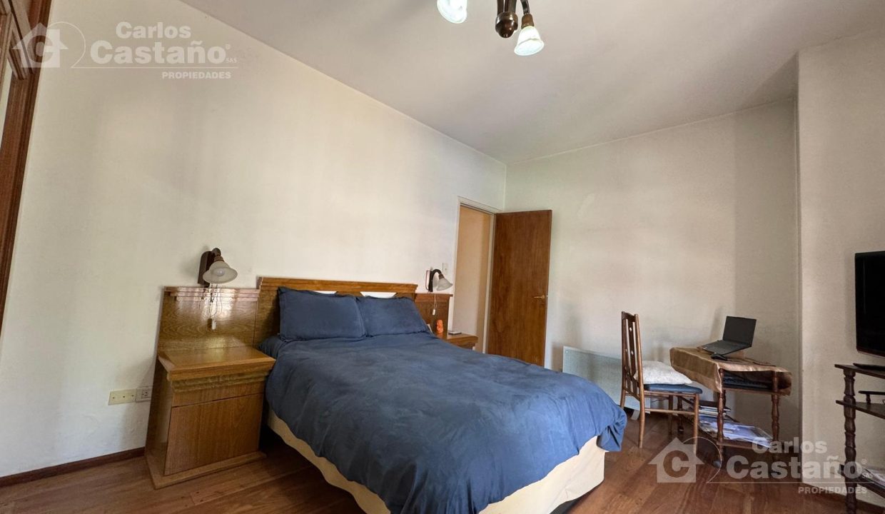 6497940_114456601025594005177002725264463244702318081706512244339108999968881083339810