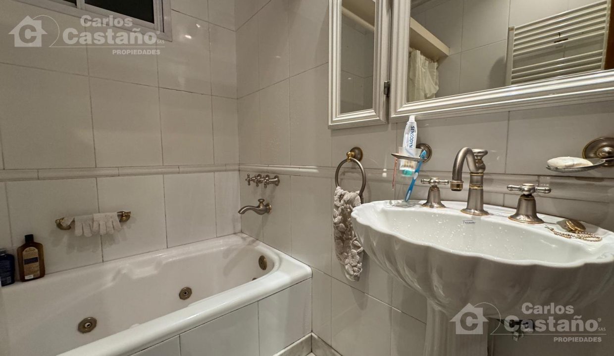 6497940_41494274417948160389196437649749850924247469028906437587739020633408264355314