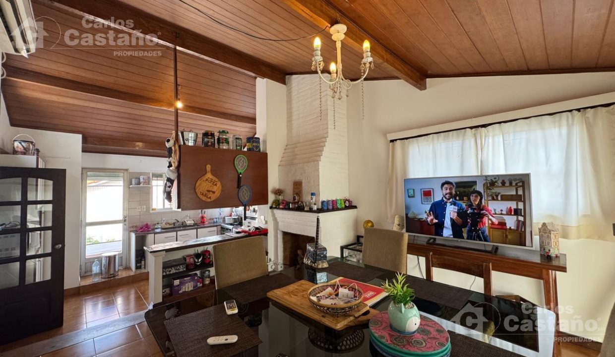 7003897_18892474929144324792369261102189687872148717975602747256021462940957881427934