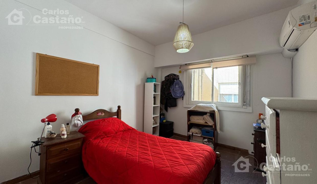 7083885_30923912401494285652097258564684172966391951123885265754643782407848160916096