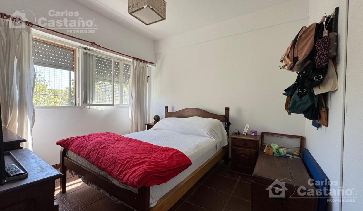 7083885_6882328965379519198851385773318587462574453210230471735843876289942699632045