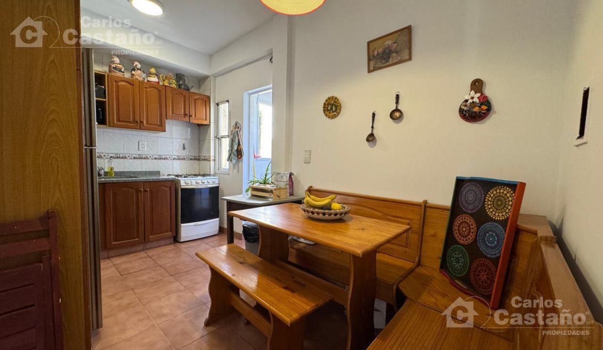 7083885_74180337102056144798590745052123712227488571043928187105699573660423754271915