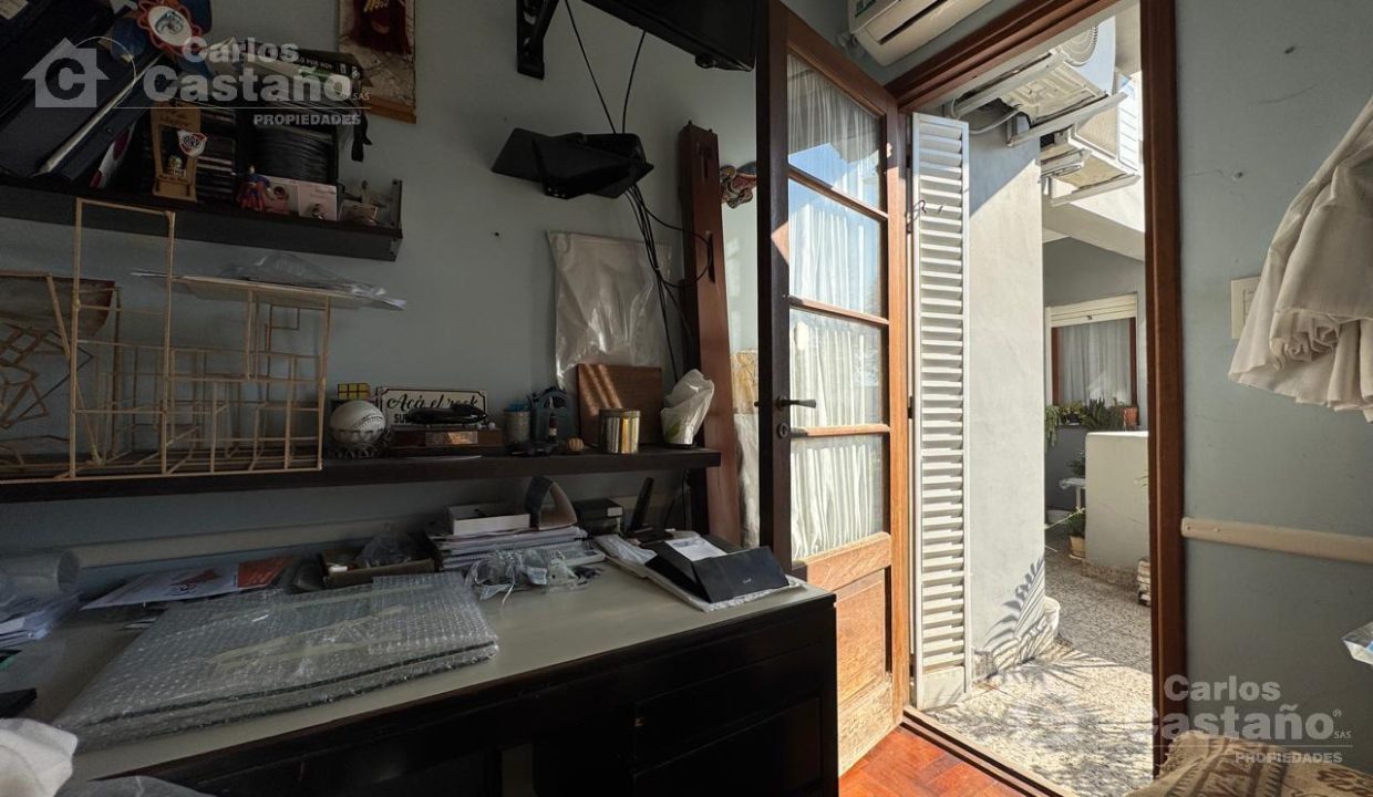 7092933_110825555345577222271001470293662192607627338728522693523997796982969575074637