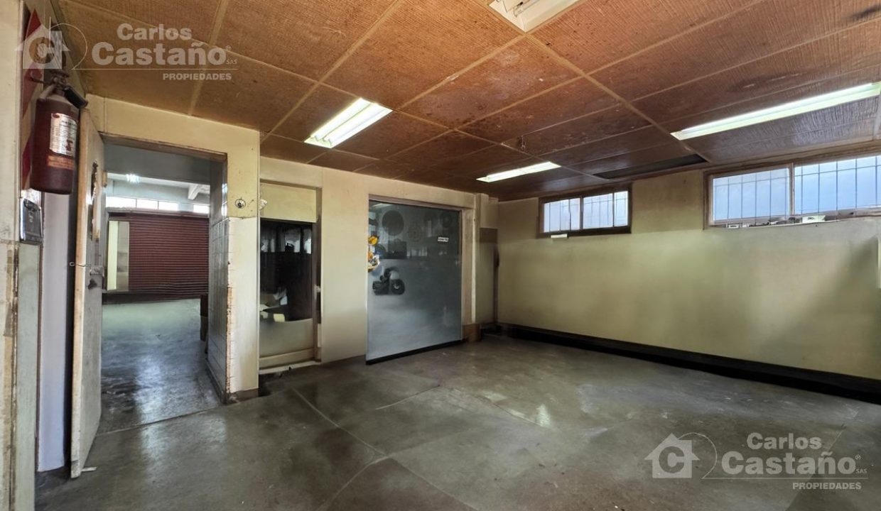 7092933_81728887542878327422918489040551900249558633749752814099985161240744253486527