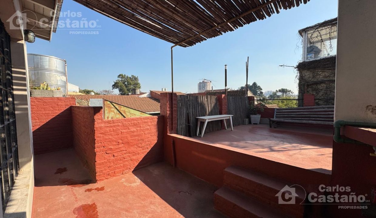 7146570_40490600032631611408148185265484054236451187793323769714139790937702366947574