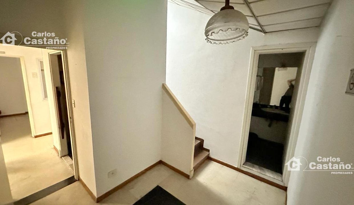 7556580_112321480479588576896538420039458695075813735765932664329138638474211820179737