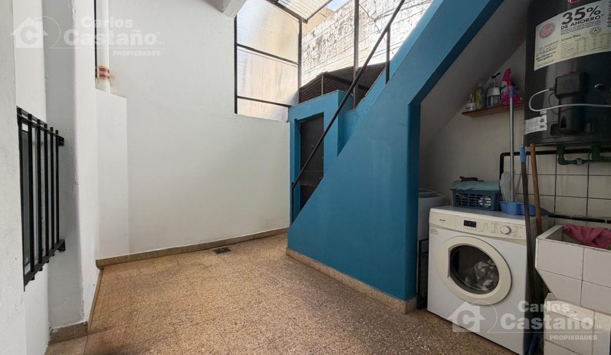 7615877_81290914070081176830954422132810981064922275014520988844138863004042095910656