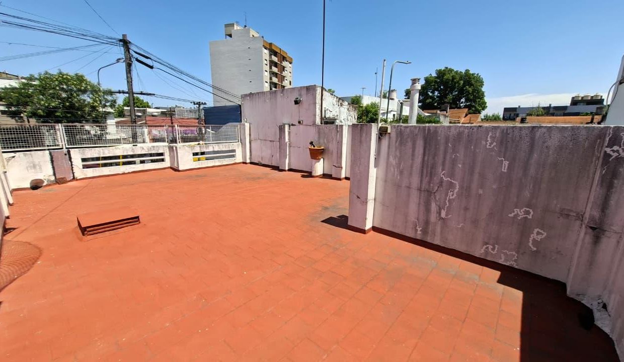 7645811_15272817169315130060133060622052847627506186337913079406016164233111398416800