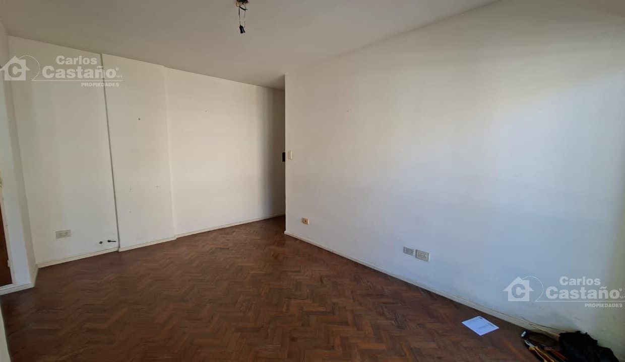 7645814_45791467797284187734208204819655065436141234387640598280139543940742344589038