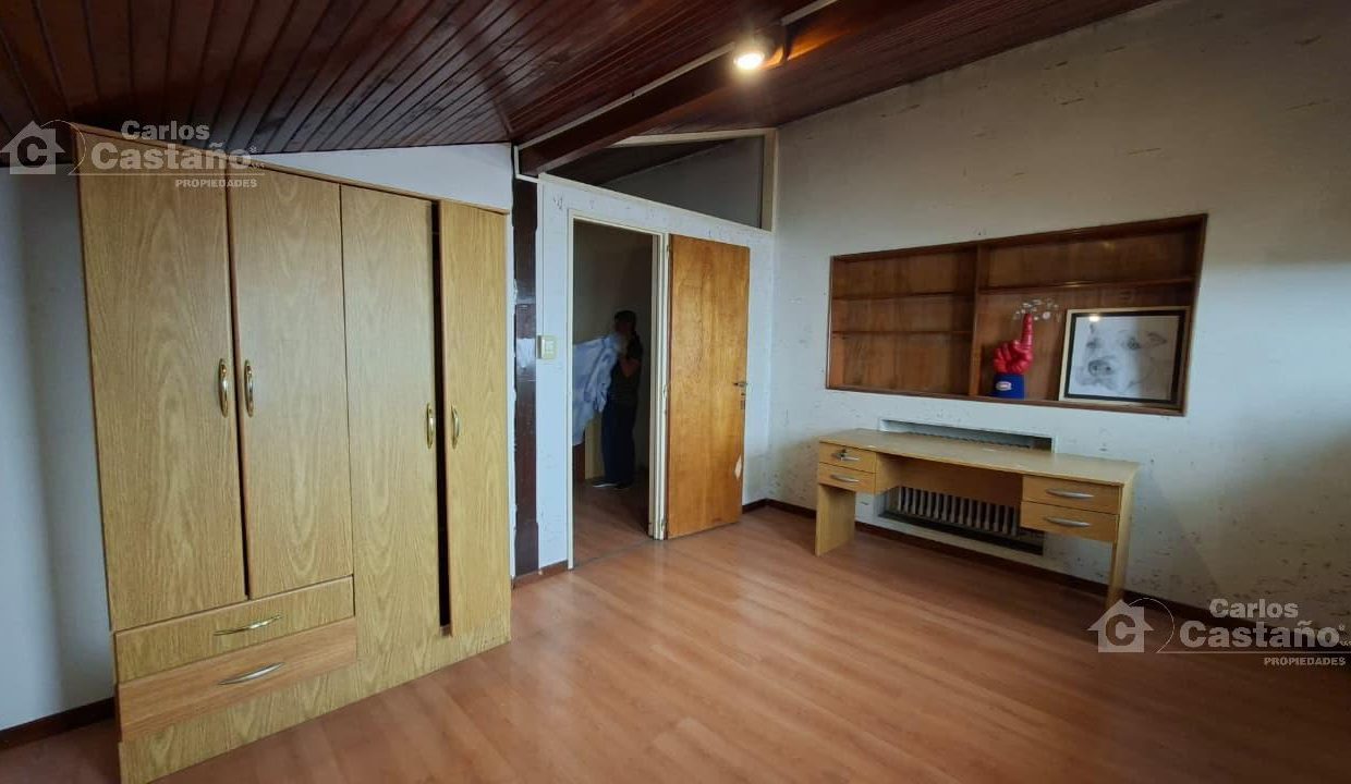 7664250_79416434020762497230984177317676310342971150130306769506412181761205339663698