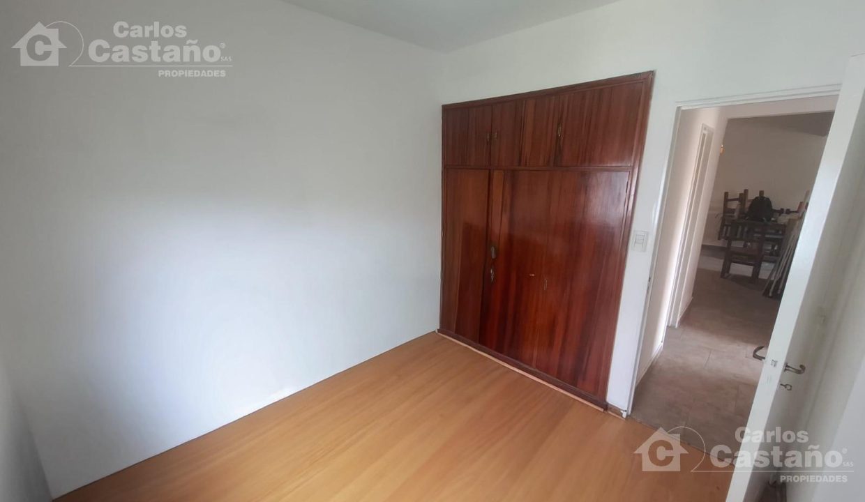 7664301_96788318722648064671468459703636040340408565278373491755418688816181246799557