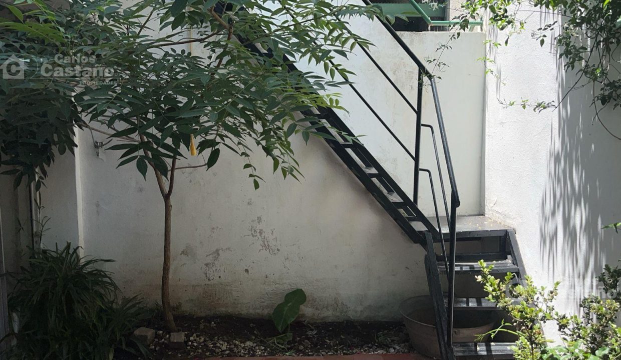 7670080_105617106950513287732409094221984642479954131682440449588607326023310395394589