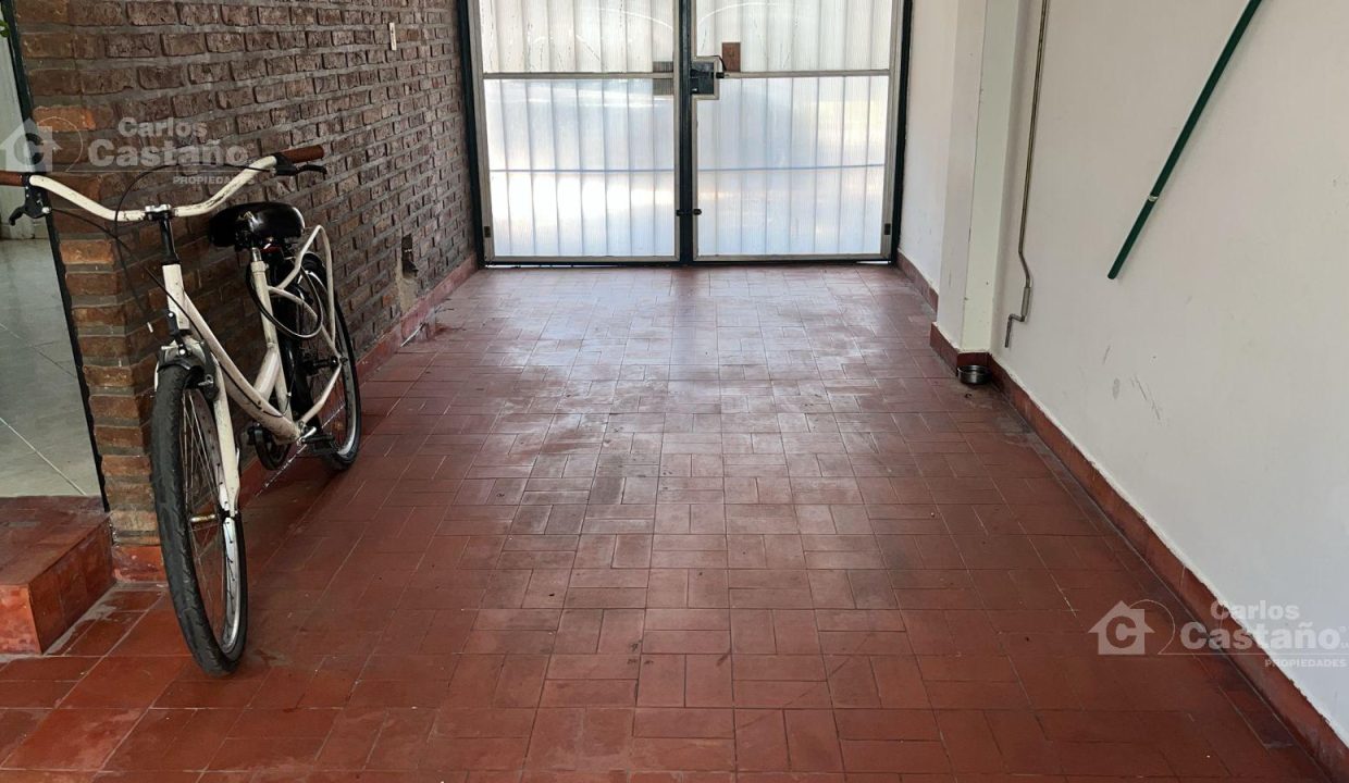 7670080_23394243599948996184986928158895640104049603168299767236835602518157957076230