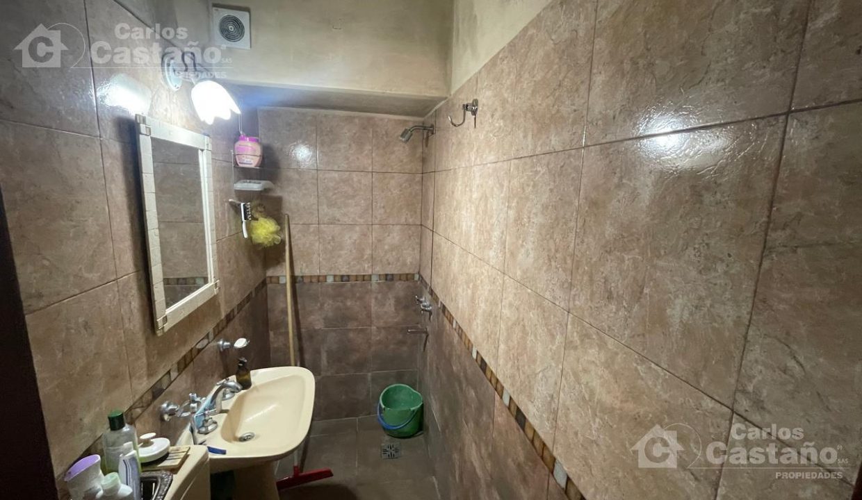 7712808_444917519449511518994249212371939989639166127160820199346656919942674984009