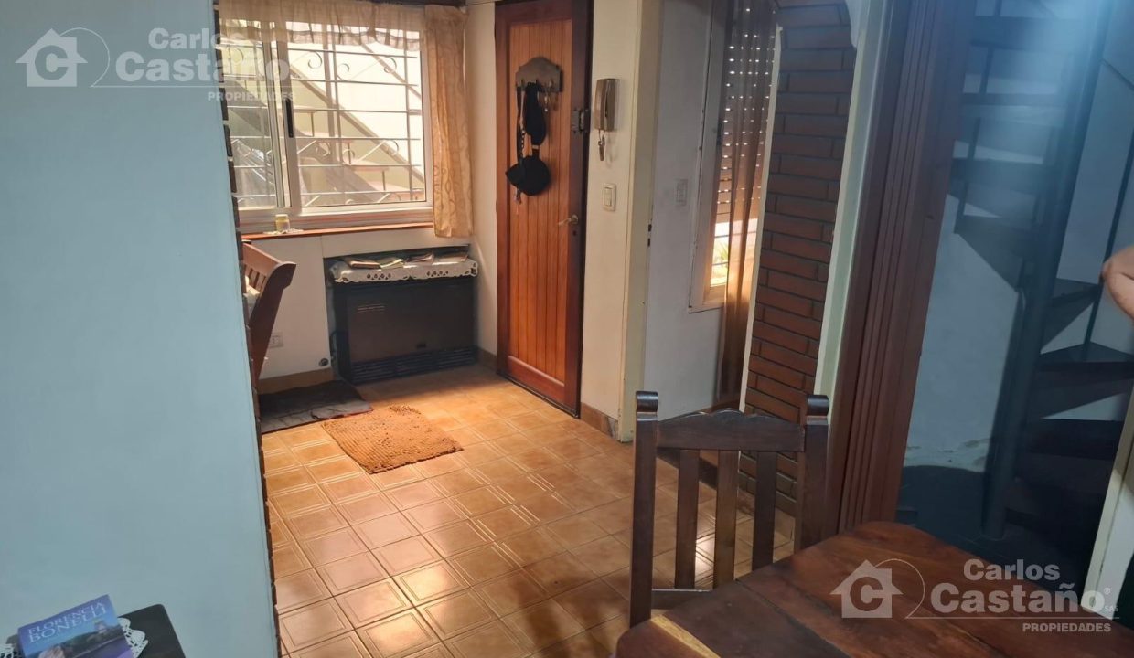 7781785_10300410943012550072005901789452497049323094144203878405564932895252098809217