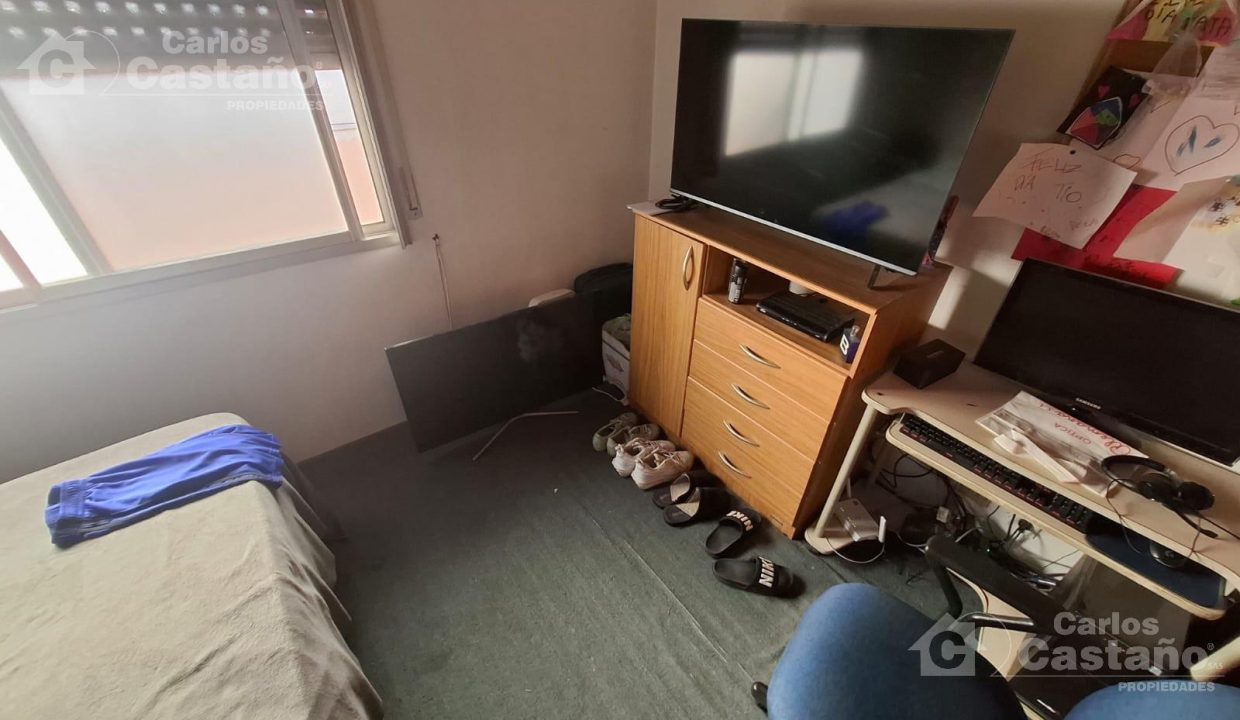 7781785_79972179993919178118775851007232594907014256449676192366691463845248277844868