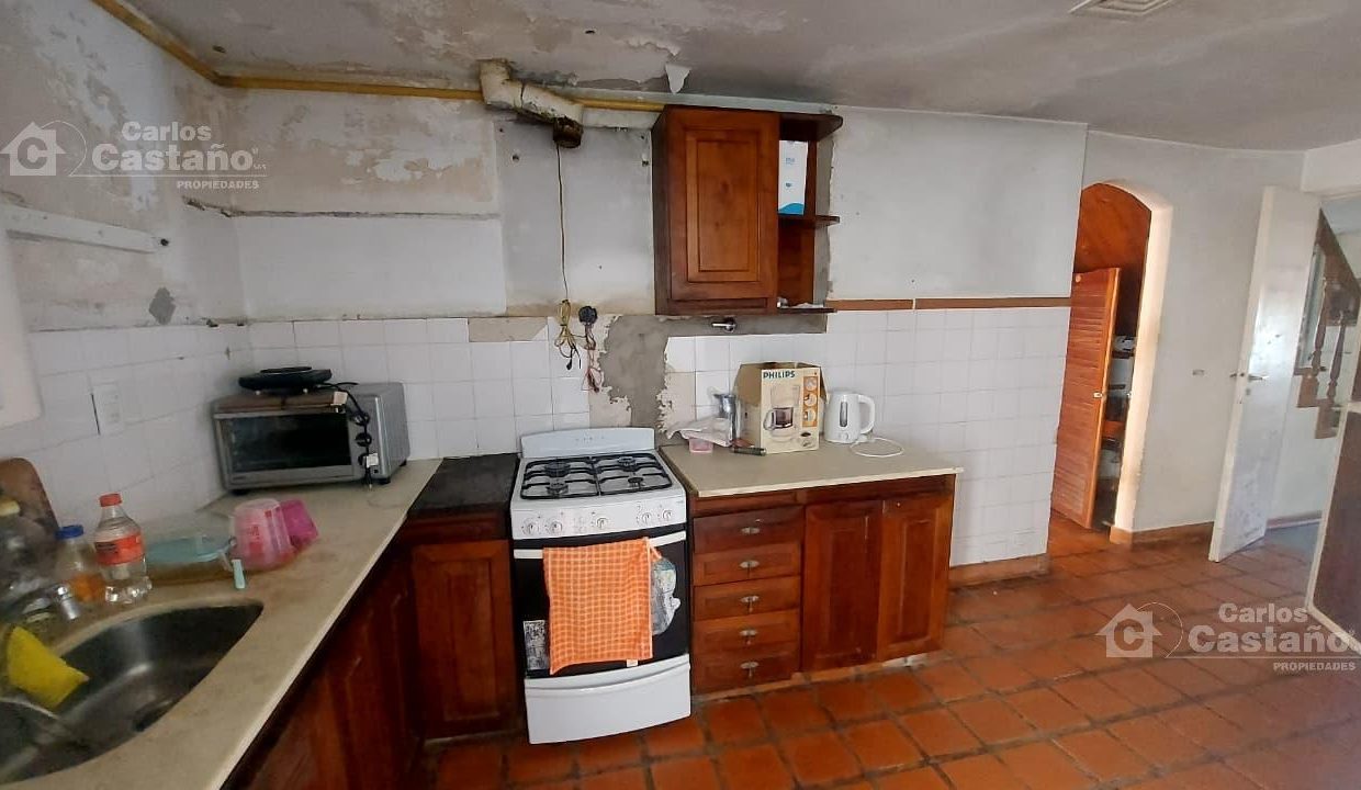 3041088_113360495255749381810472514818051861869304087694040448957831704332374496729613