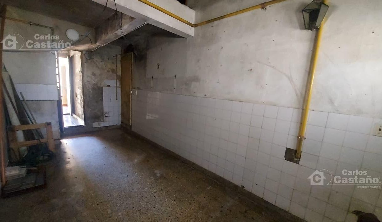 3041088_8940849747799962762038358602657557797634581910293558495376578902117195231283