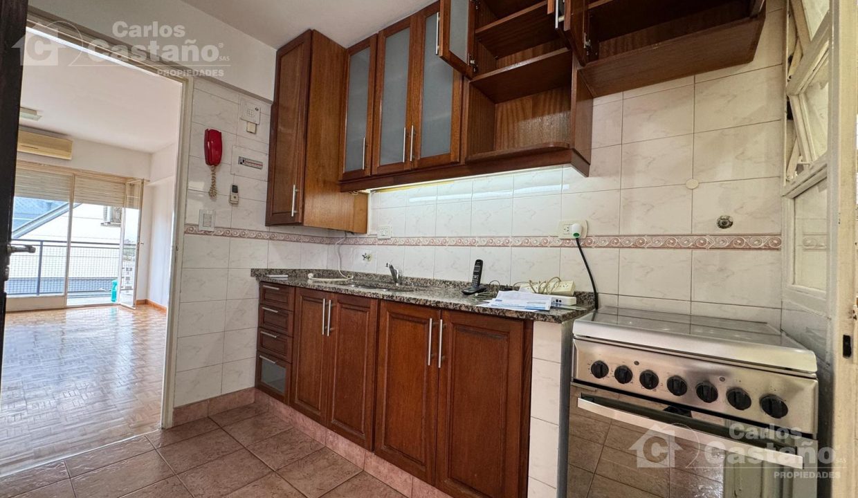 6357786_109379290045736449001011002759408065559653516940472477898280284852045166536345