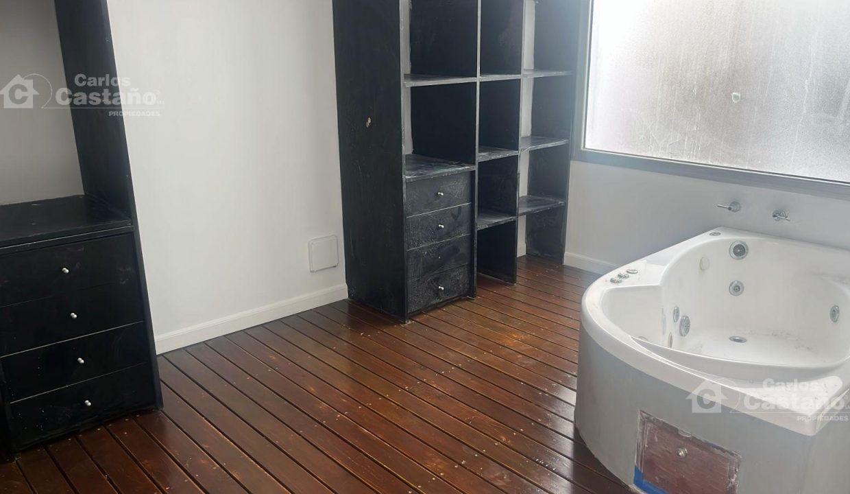 7796955_102190473913197462030290909266863676911846021340167470403849111146370721900209