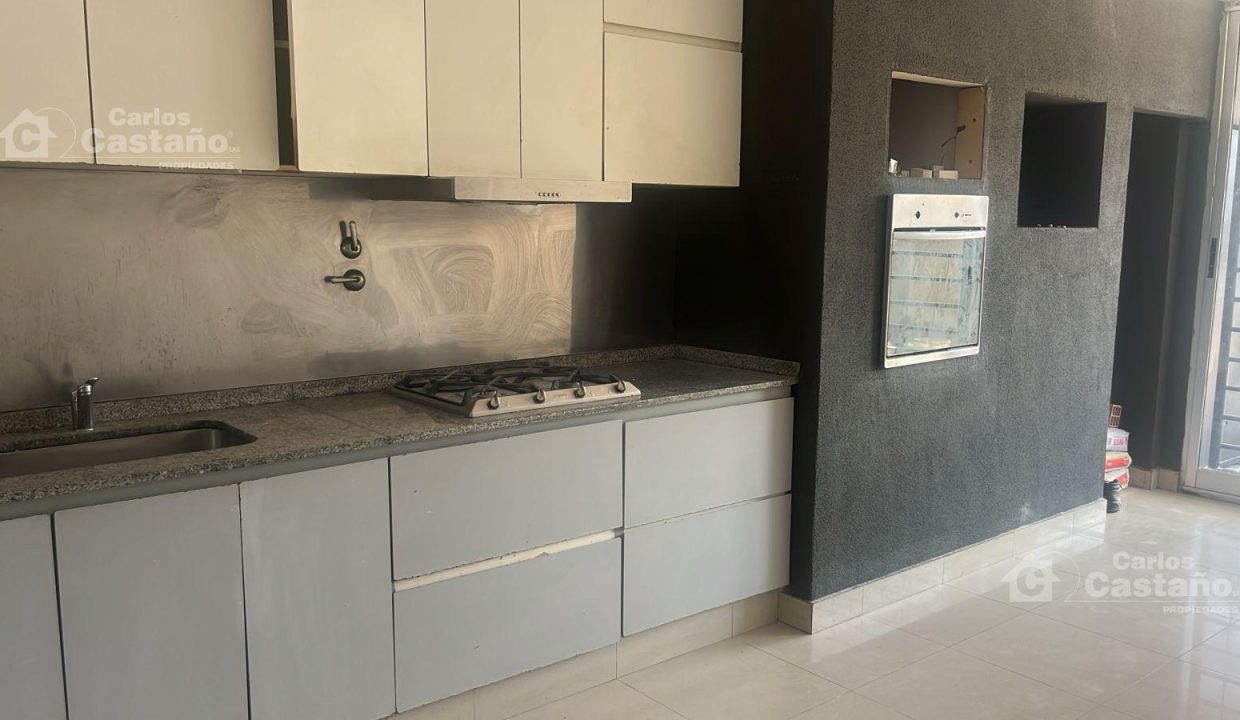 7796955_19468343494058942282122104574518234890180438208538058639291453229165424430861