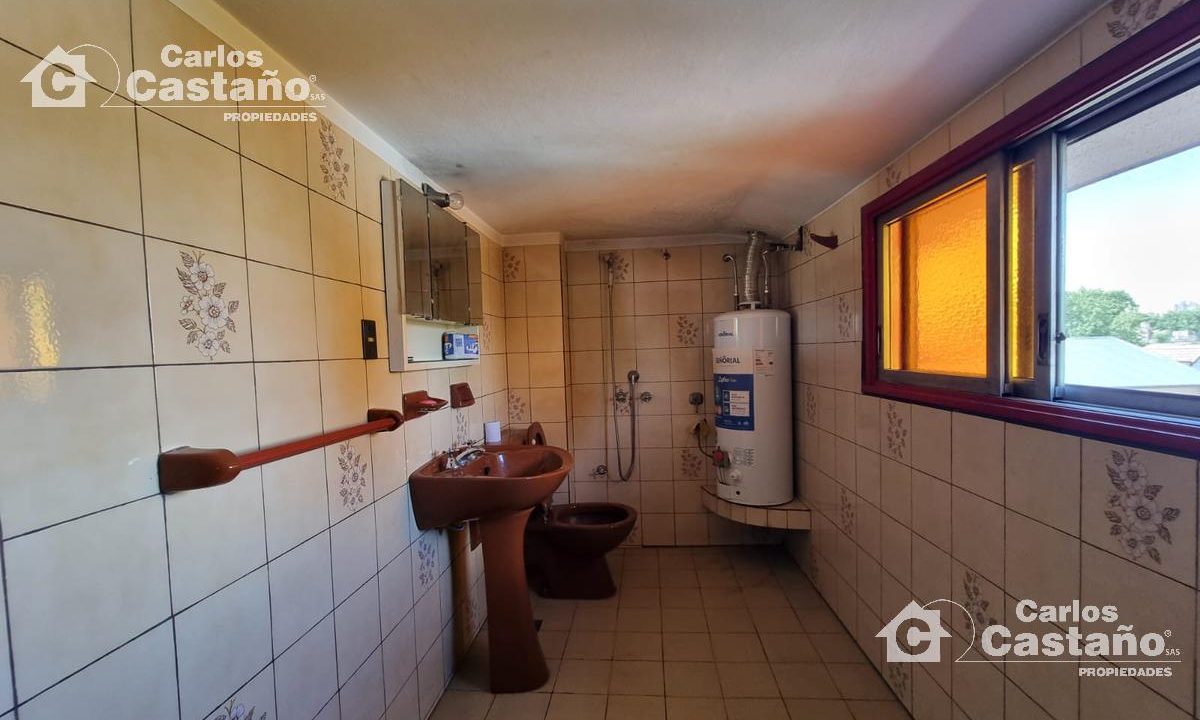 7799233_14967685490328036059431900733045152969311597043404385786550538400964060123166