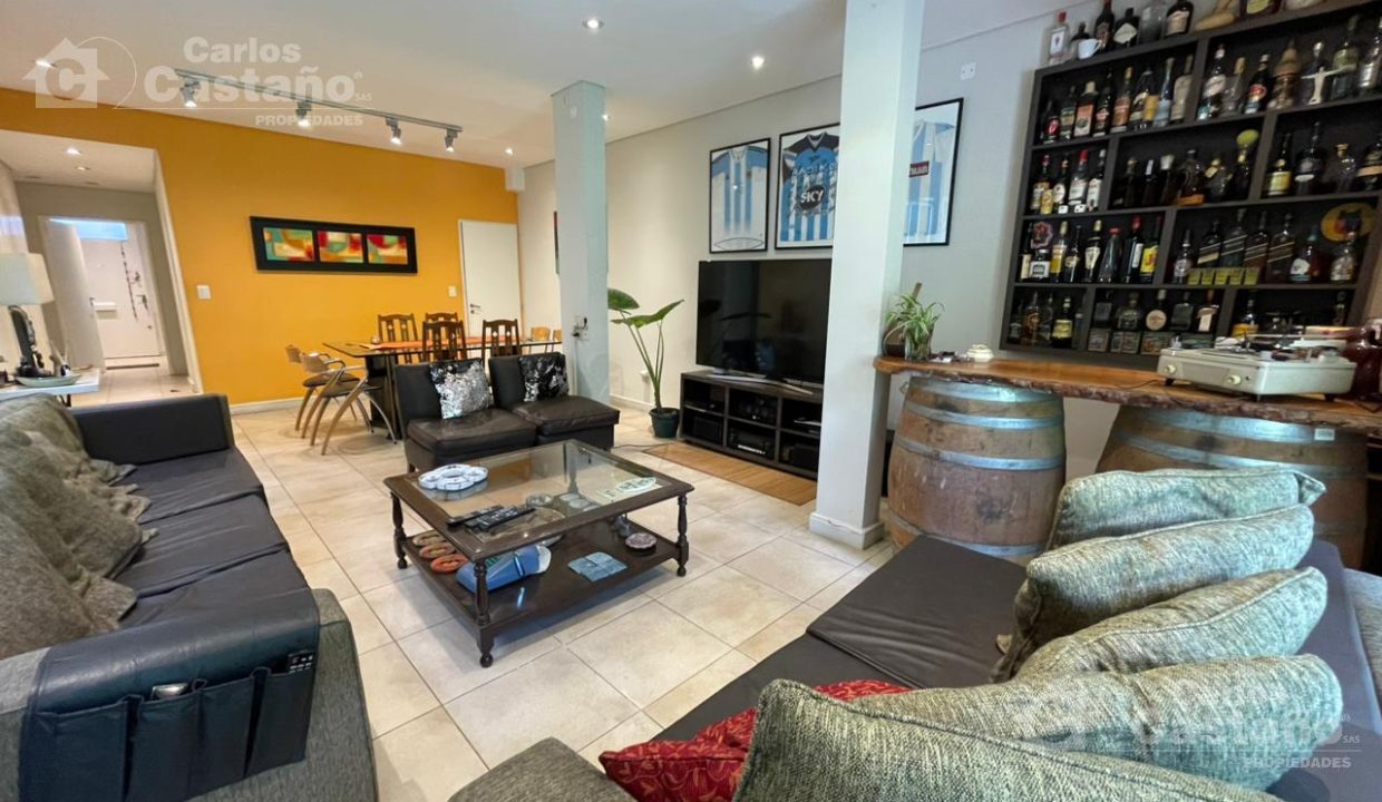 7805887_15125687113261914914781727858118605428284764378893772183418056773423109895870