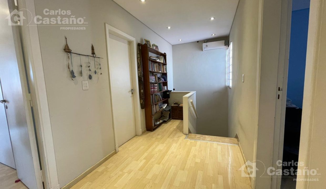 7805887_92412322470970375167043202495328820283249495420963128985326887194777517069411