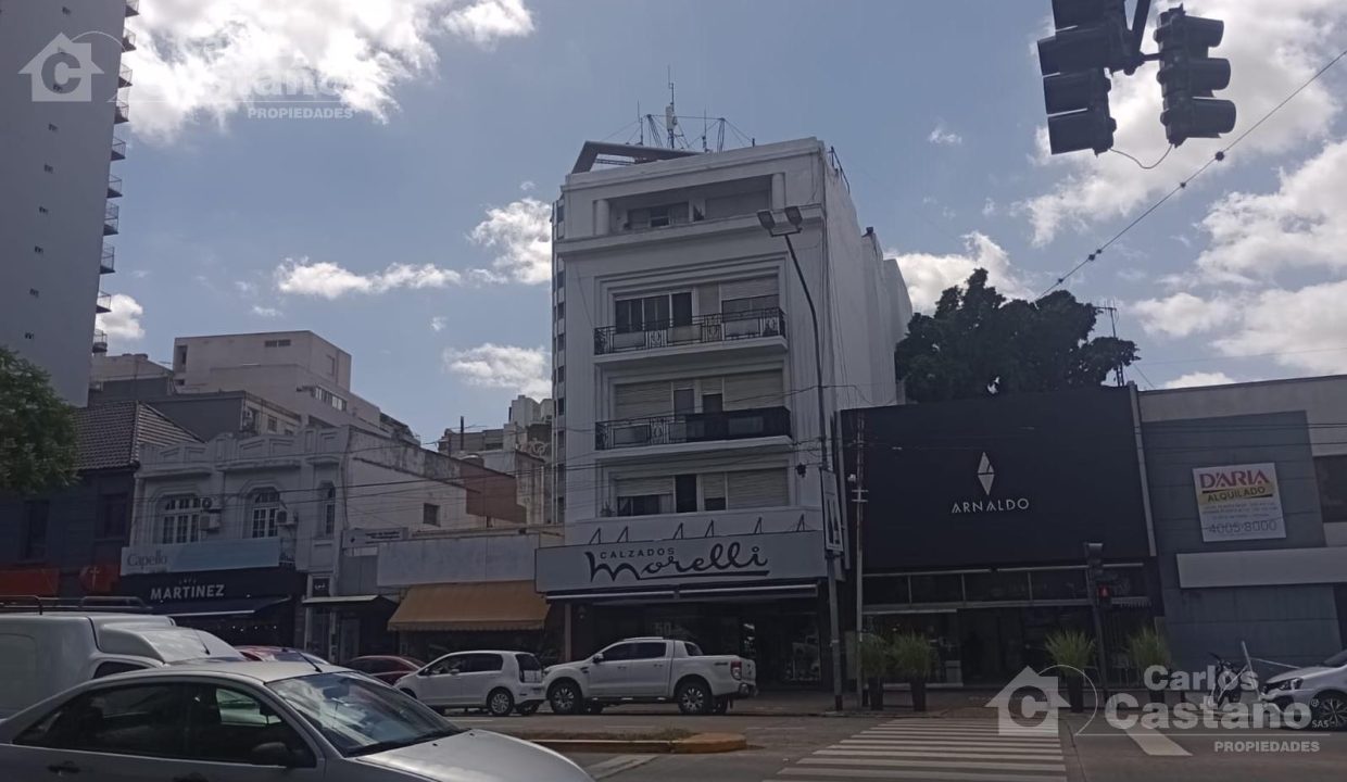 7813343_42736549146276749764276371690296283626844021495076608468072911914651815580728