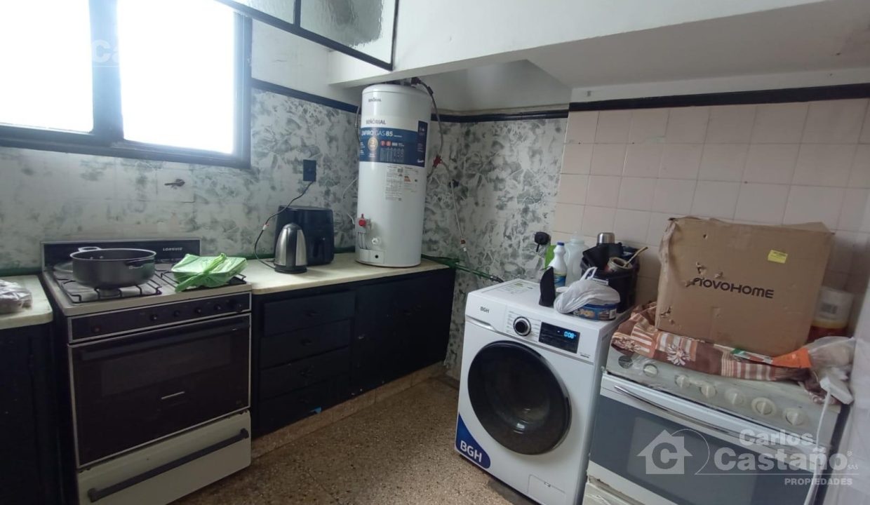 7813343_82152316607073948553285437143041026848228149899480960689066420315250006201053