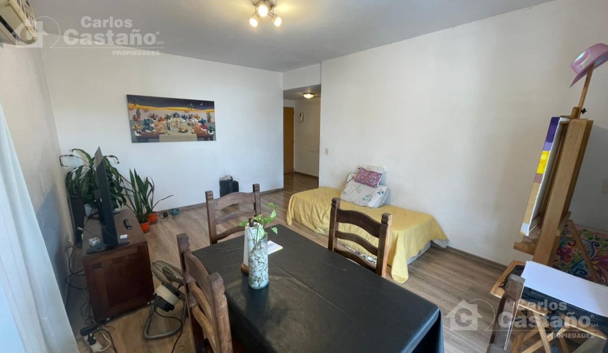 7814650_23420104289809546309452479305530533712987992958279868340441131905494343027697