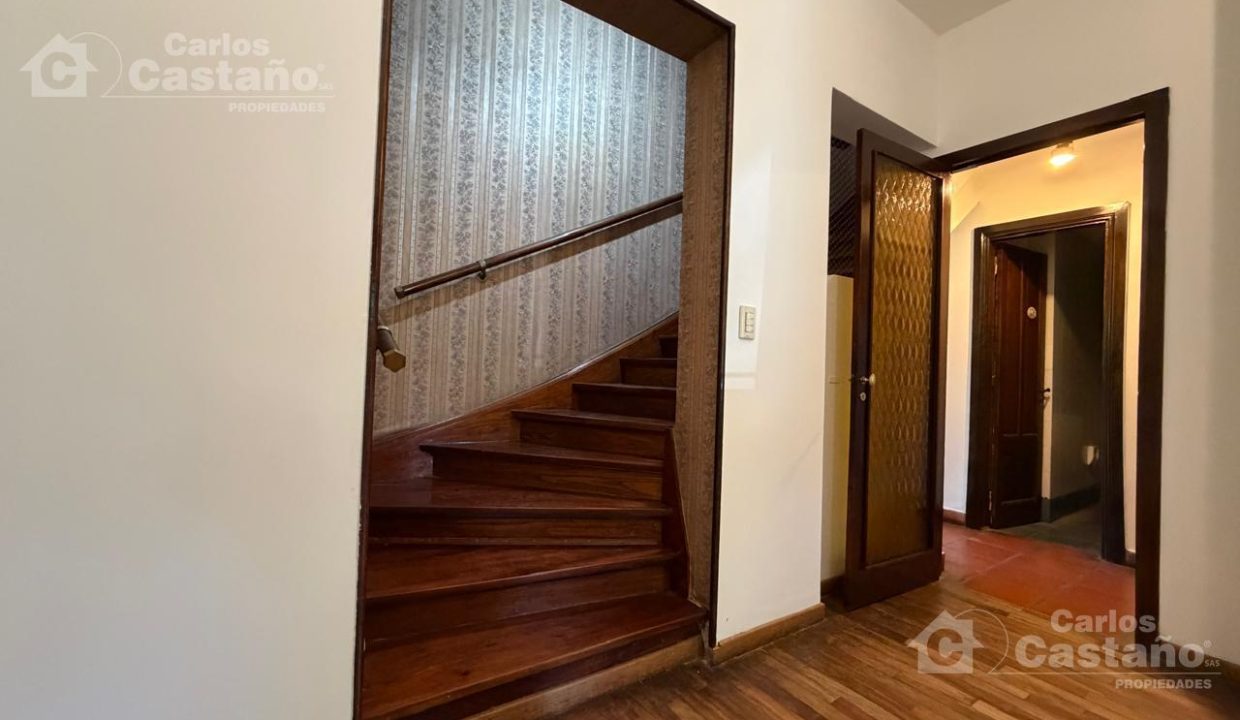 7817277_37739063085937491622114450608366069705180513579237637571222158136409107586976