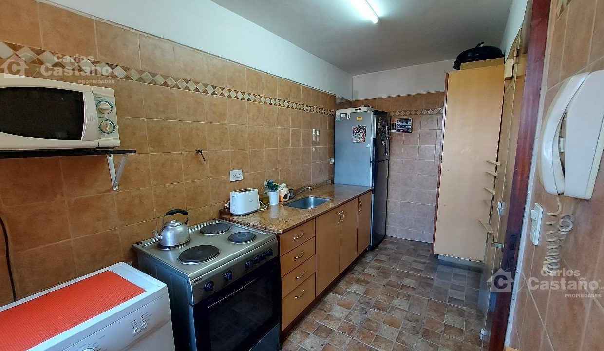 7821280_26180920475705176448620708927678889494999812584447666478699657256263898892361