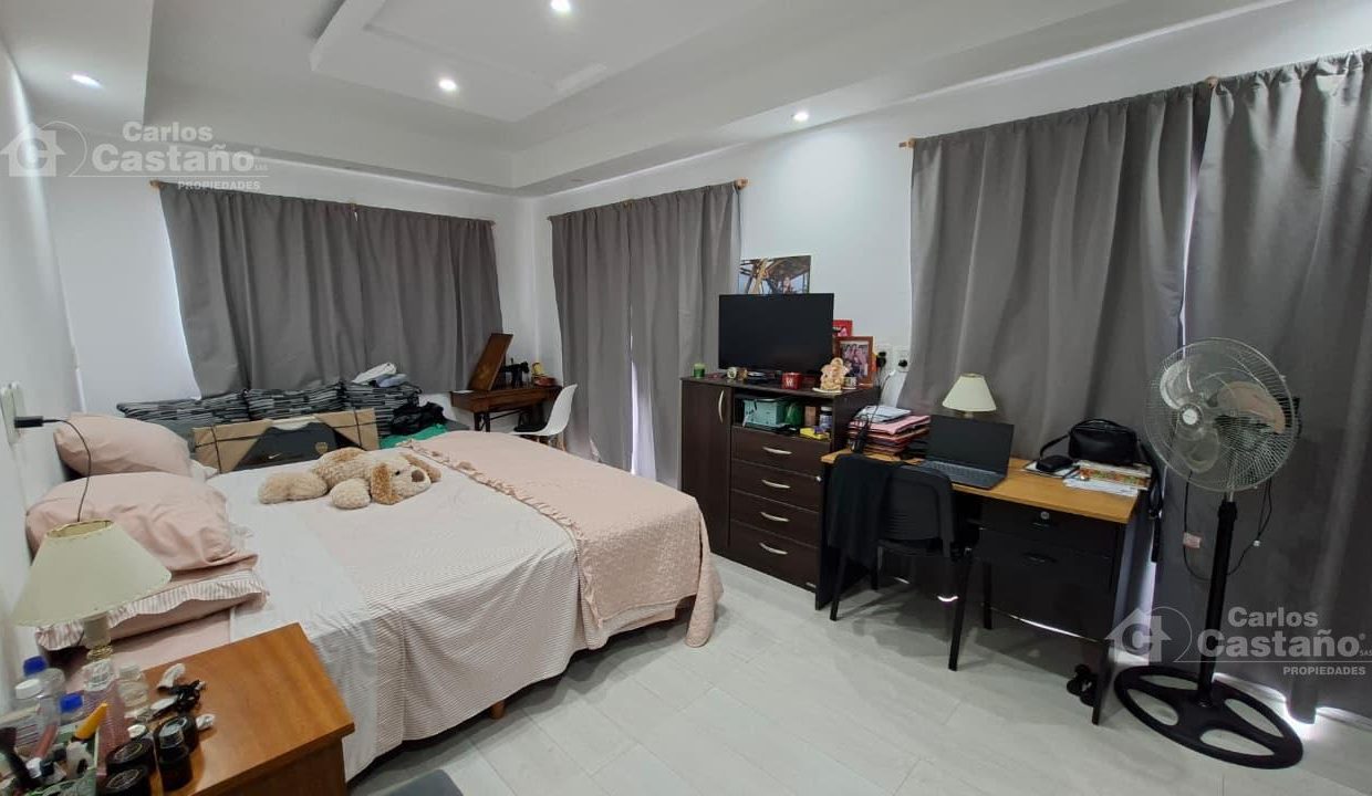 7826999_12345757344163454843134886610338018091037277863972132319461527732060079530057