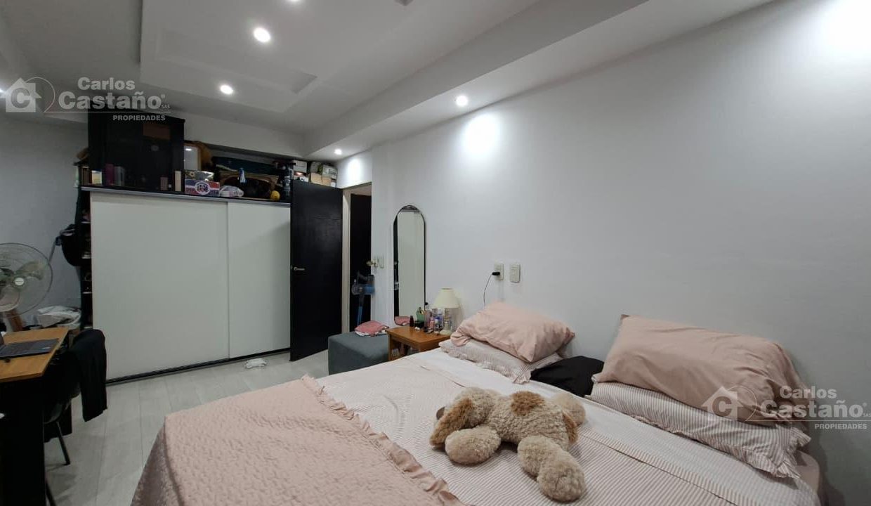 7826999_81607261637892261148195738339197432754545076321937848561340571709621025134757