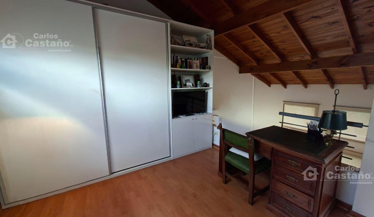 7829492_43068129385775618911095132816183895816298402610912822387555070166591790922345