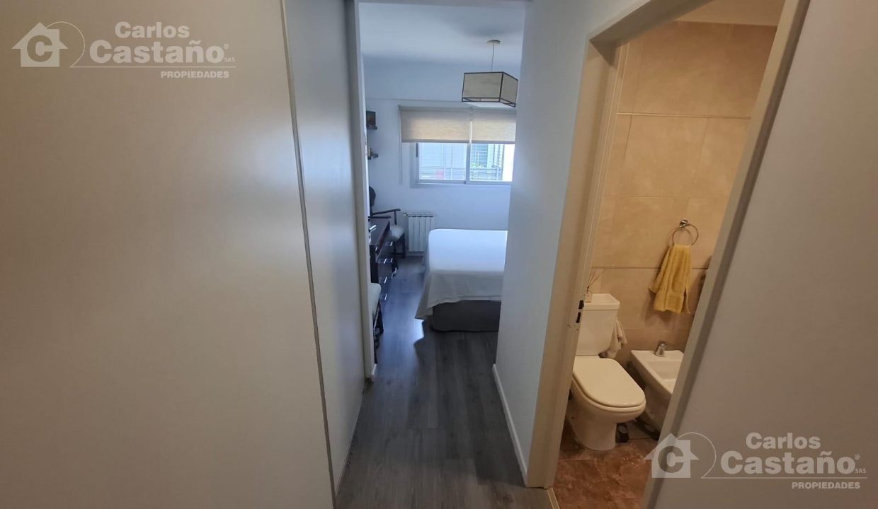 7843951_10657734698121559300321872498568323391801826084195221983621962071711293678753