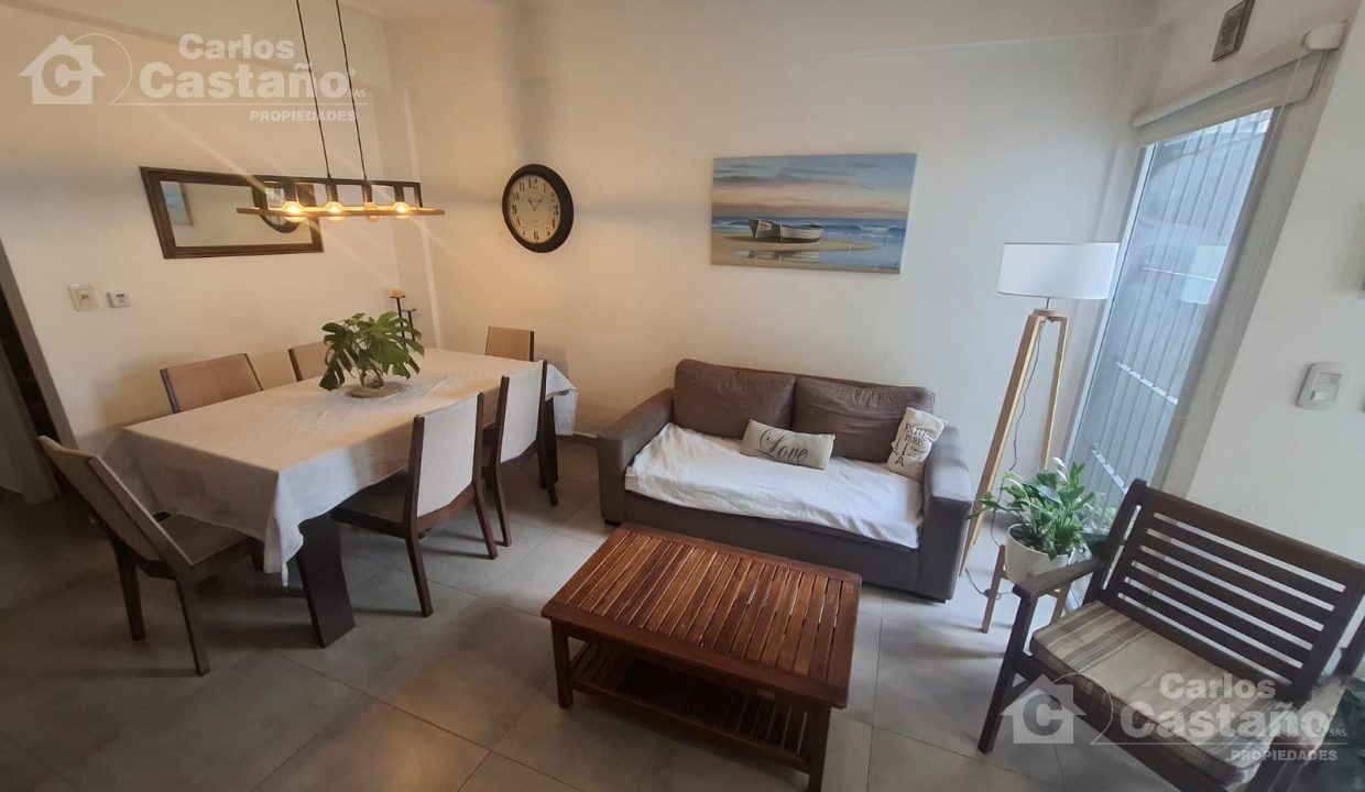 7843951_39286360591074067989371914731491606625465459659178952372310910355443055842194