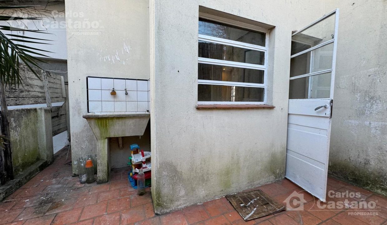 7864184_42205179669149794263701936371697725259820598859510516031486339829922526020109