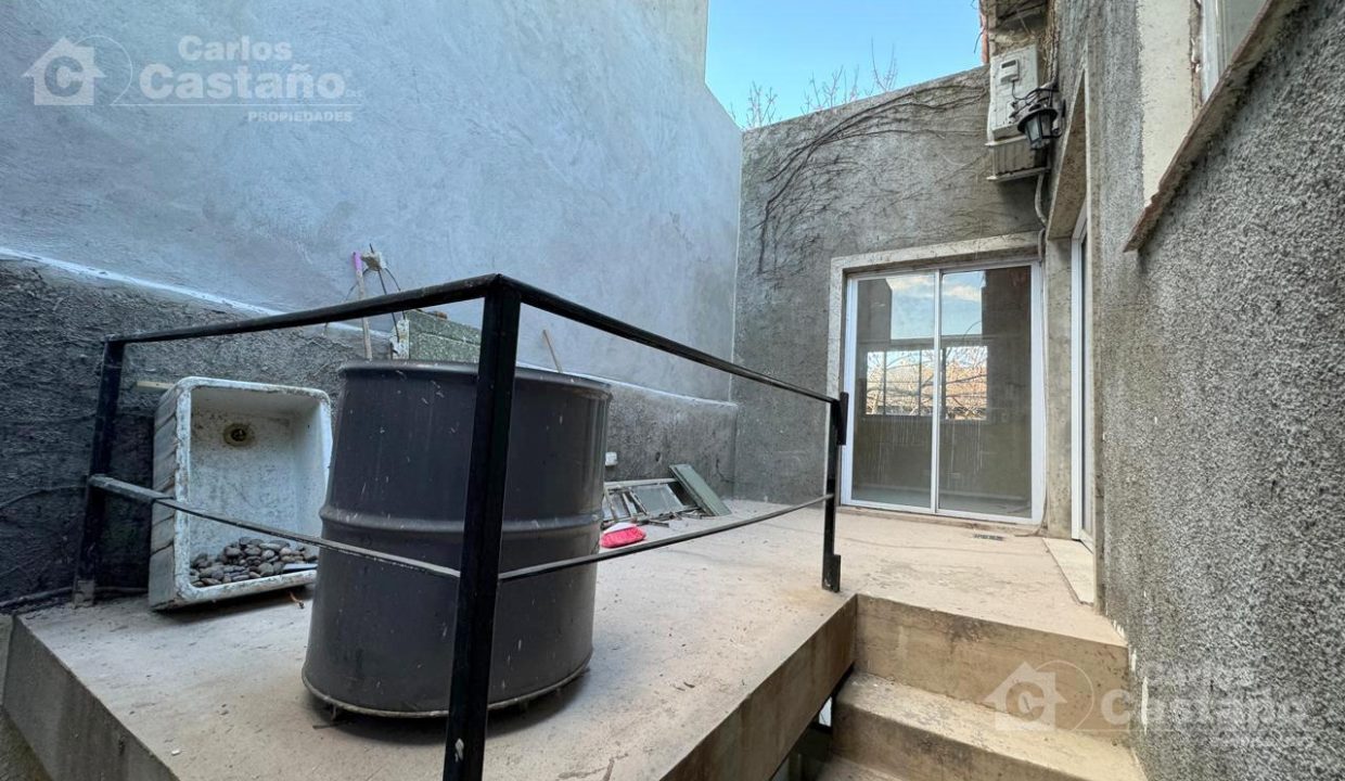 7864184_502842492533425560503533901555821111685669518197630594966635915849258894026