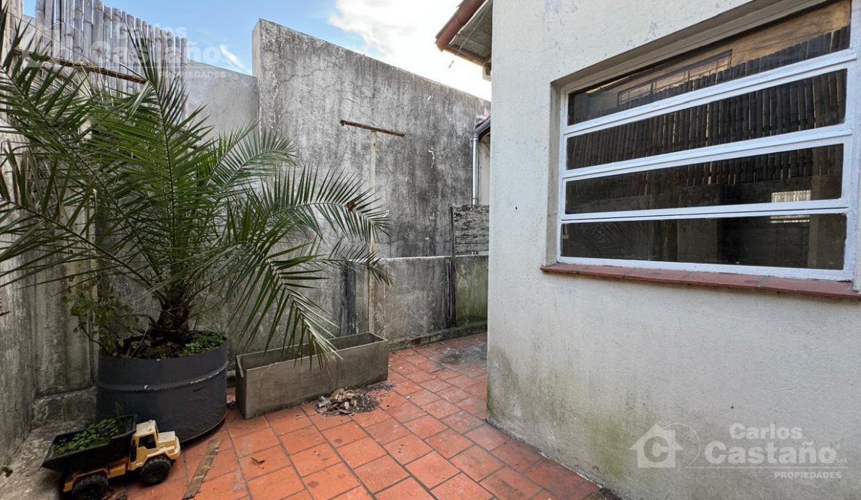 7864184_7795682322242862288846783683310571126793019128430893605021945520812148217860