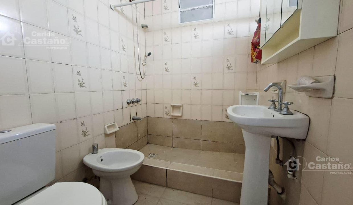 7864283_41388535581885828145203141823958622104822416169135656098463731685942190236365