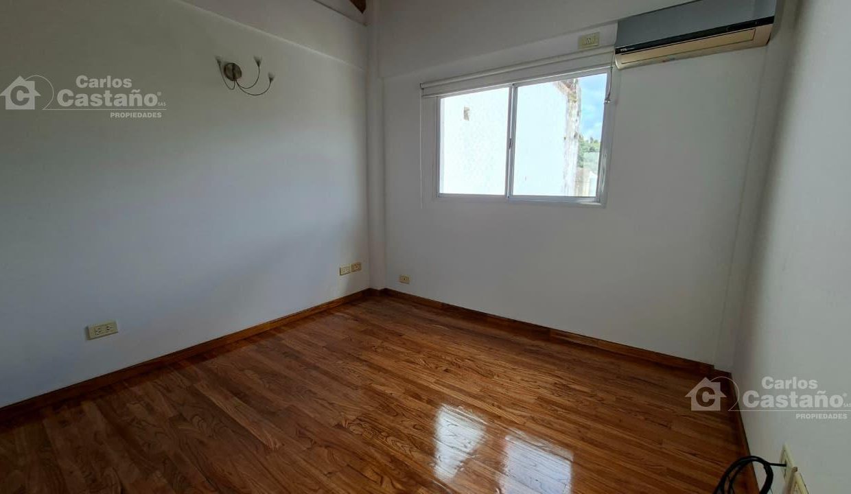 7870190_11521366244681855272453456024987954689119945743667372927488439979707355676580