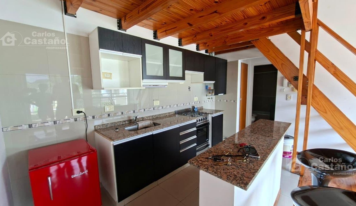 7870190_49080013269489839118058171261594630411344077202998094716587291287127742288071