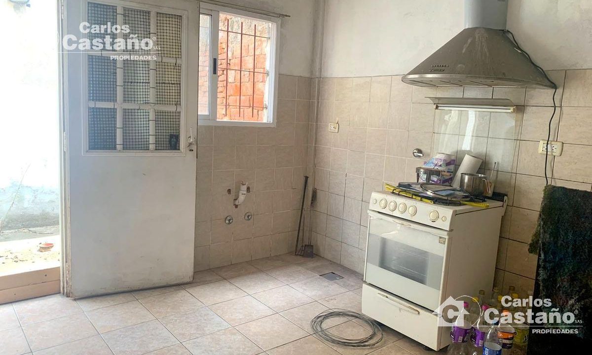 788445705915376983473690718849709992504765749503149009995695427697465514760640030