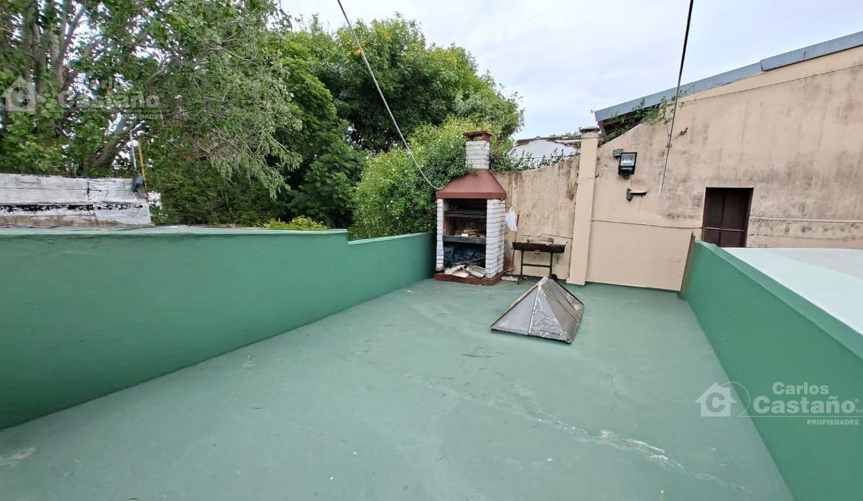 3325673_24407719908305243230888989844600480009579370566845395493896243943781929410137