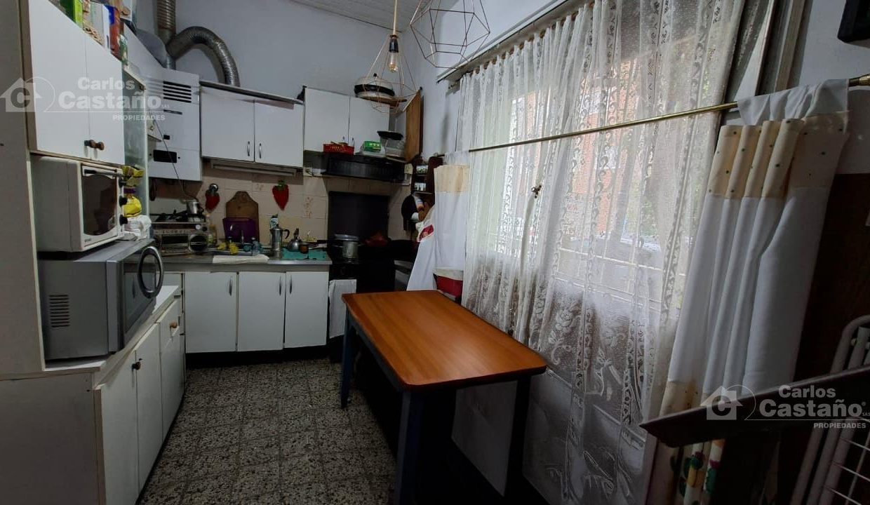 3325673_64198764017710490152225904241932677088593853805739156514821937311480320994964