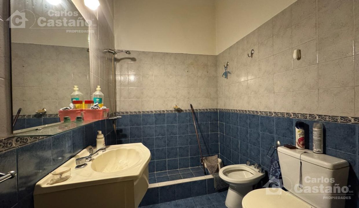 6984079_114600092084873297892698282700977091746579817513227289204415633177127634346281