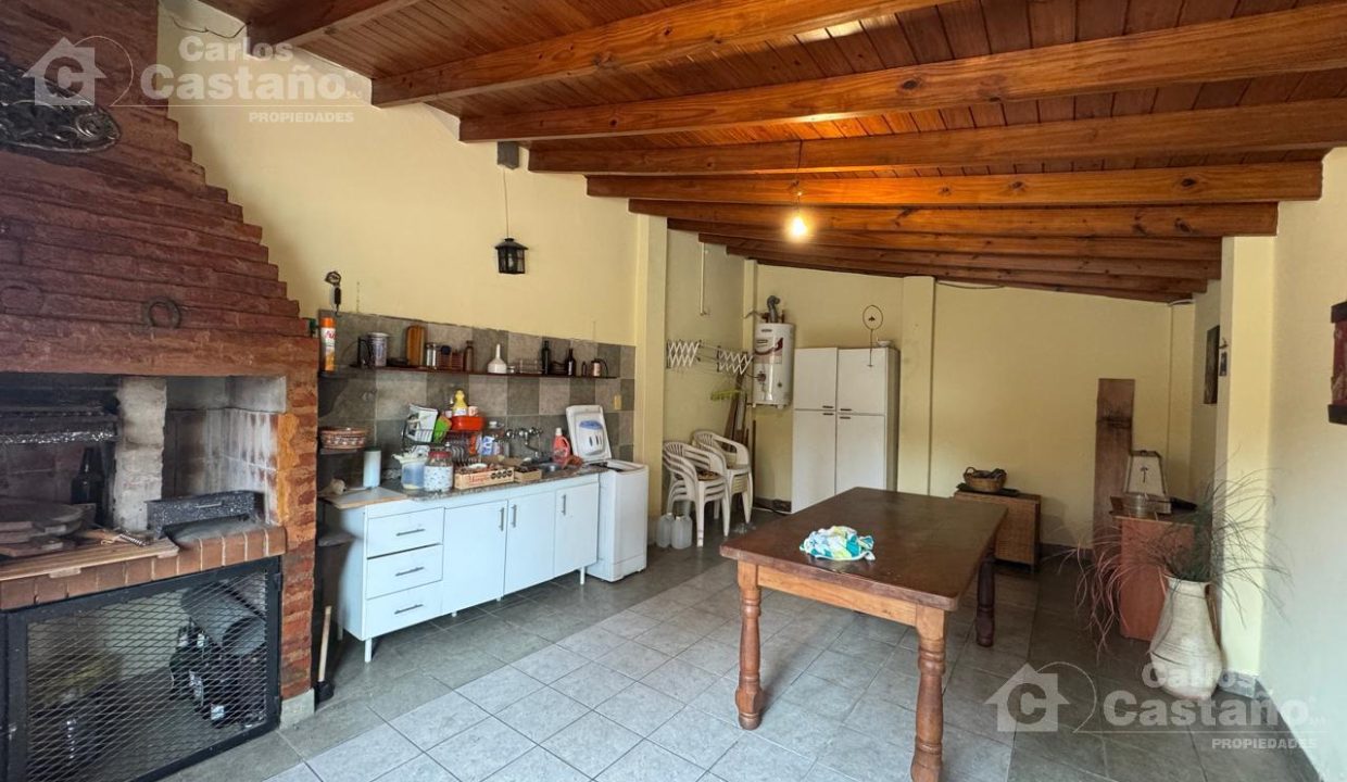 6984079_37312207685524946568771015658930743601359662343698645666675334262119992993230