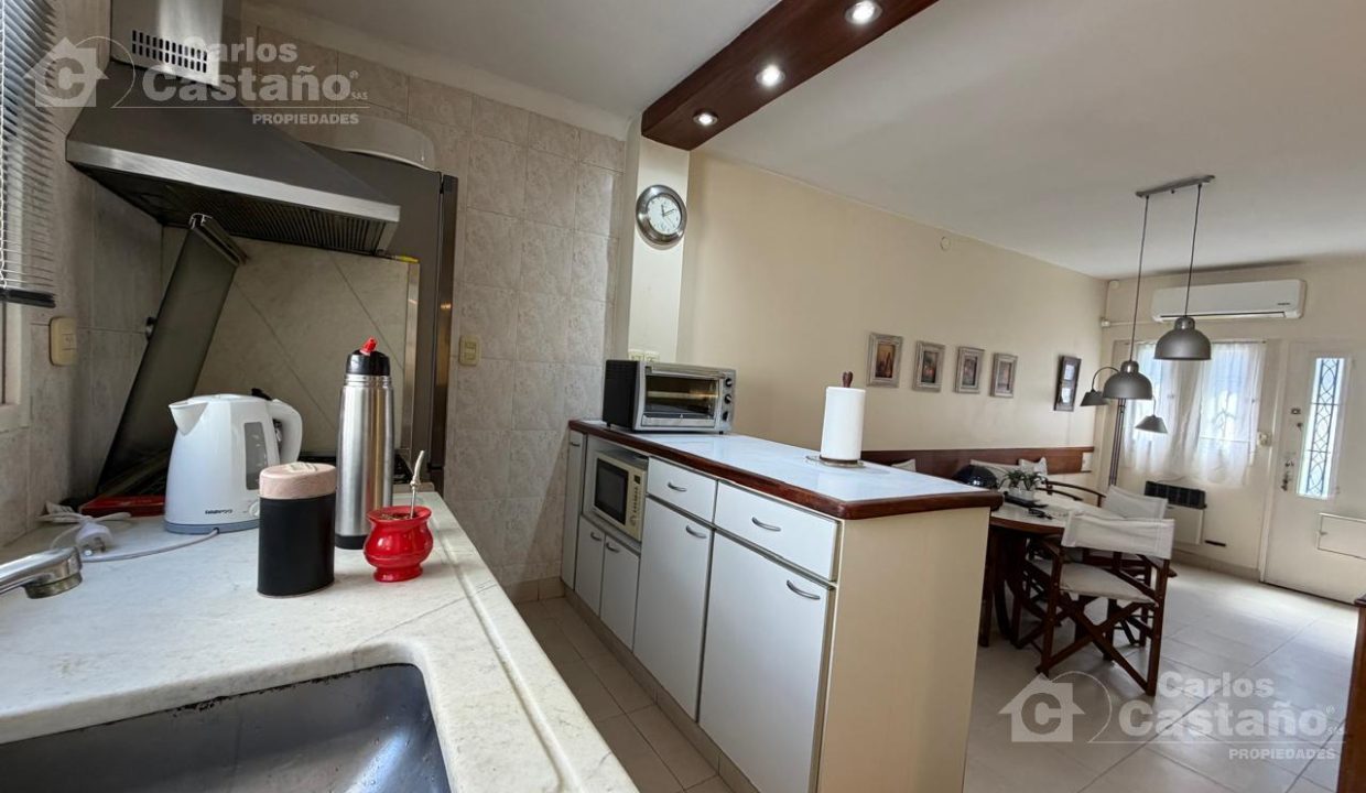 7575706_39047966113776158585241623641269625900122754104743672218457039168466019511614